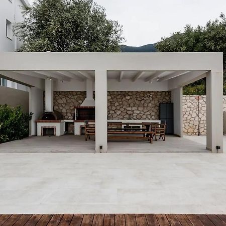 Etherealvilla-Family Villa With Pool Lourdata  Esterno foto